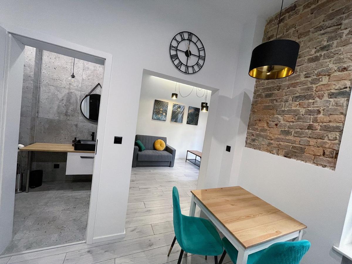 Polonia Art Apartments In The City Center カトヴィツェ エクステリア 写真