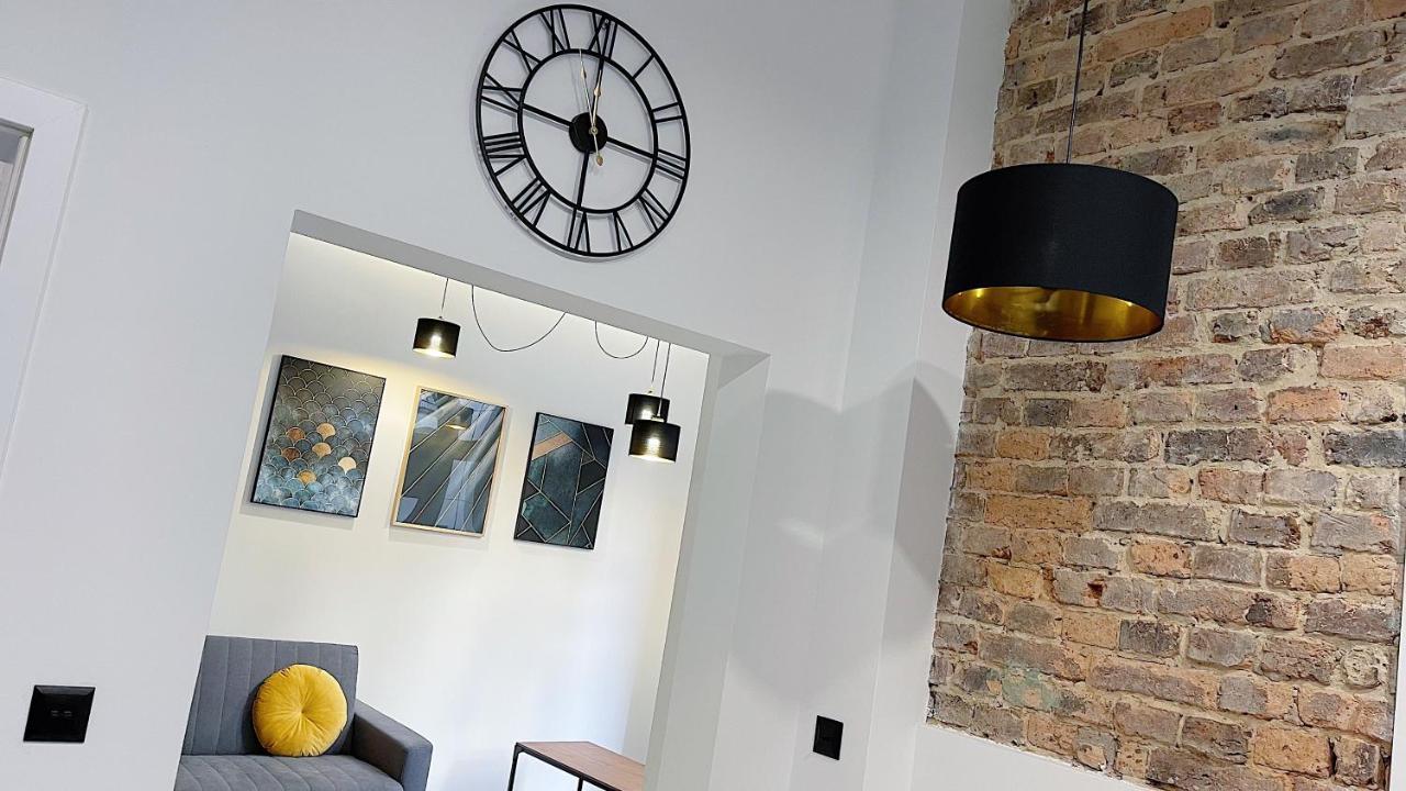 Polonia Art Apartments In The City Center カトヴィツェ エクステリア 写真