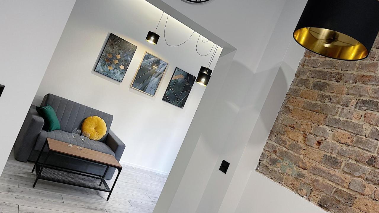 Polonia Art Apartments In The City Center カトヴィツェ エクステリア 写真