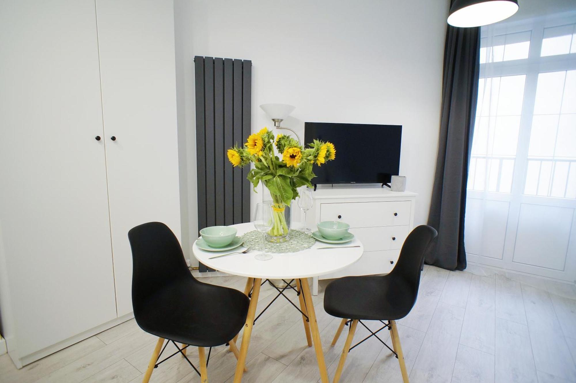 Polonia Art Apartments In The City Center カトヴィツェ エクステリア 写真