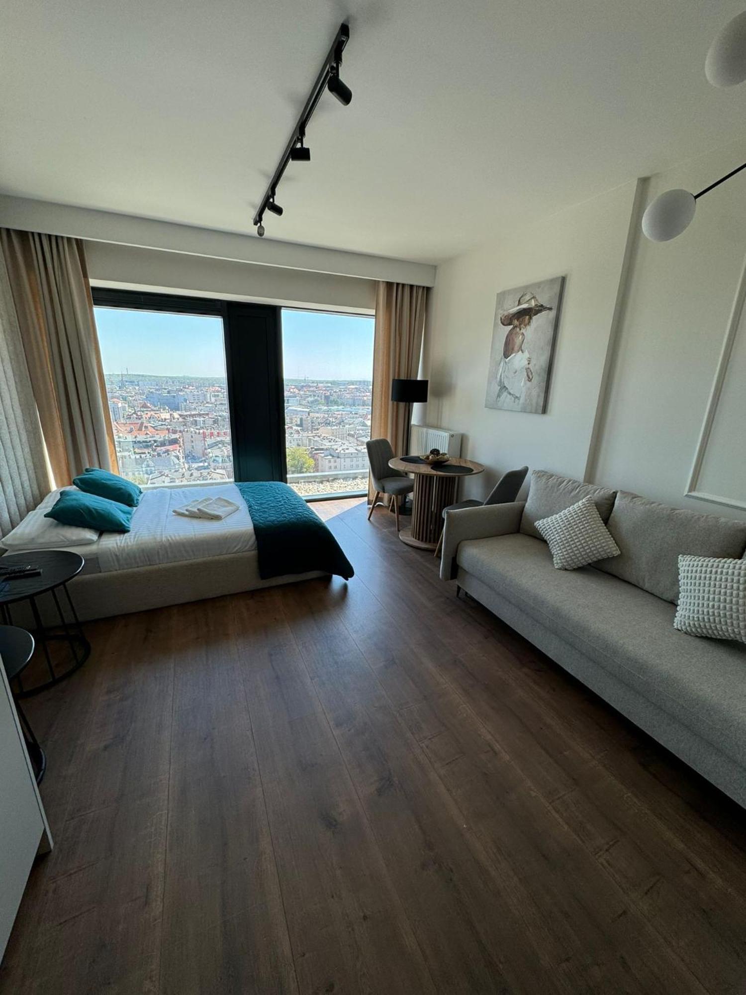 Polonia Art Apartments In The City Center カトヴィツェ エクステリア 写真
